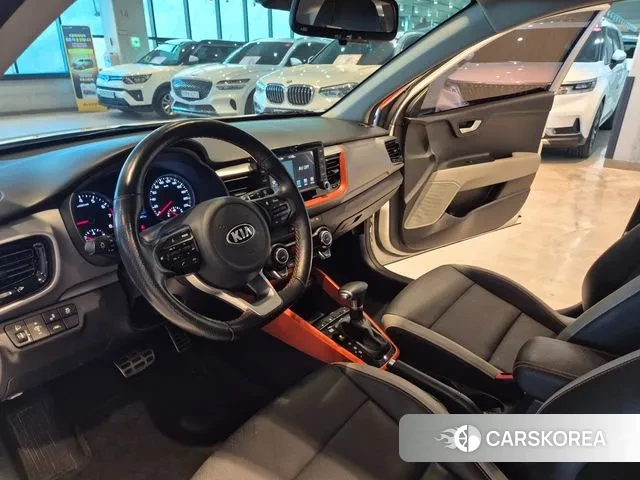Kia Stonic id 3714158 из Кореи 9