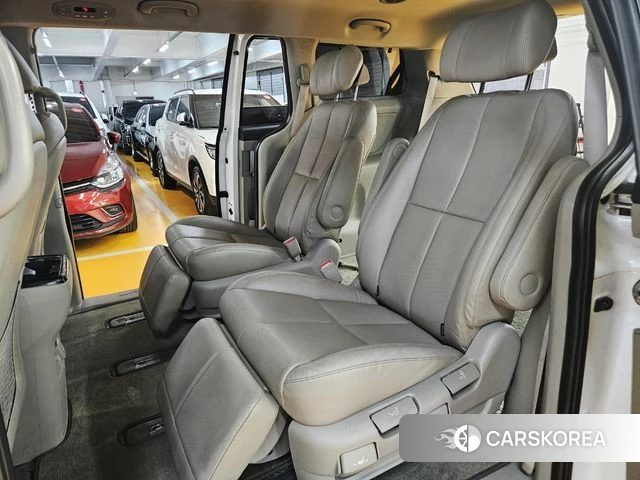 Kia The New Carnival id 4605318 из Кореи 9