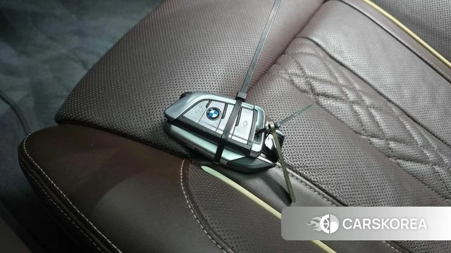 BMW 5 Series (G30) id 4250669 из Кореи 9