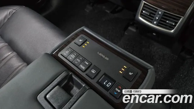 Lexus New ES300h id 2908165 из Кореи 9