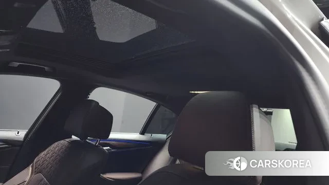 BMW 5 Series (G30) id 3232862 из Кореи 9