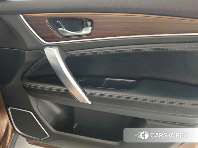 Honda Crown Road id 4238121 из Китая 9