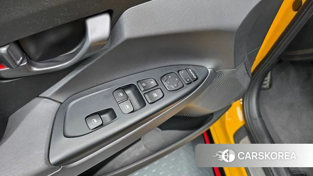 Hyundai Veloster (JS) id 4448034 из Кореи 9