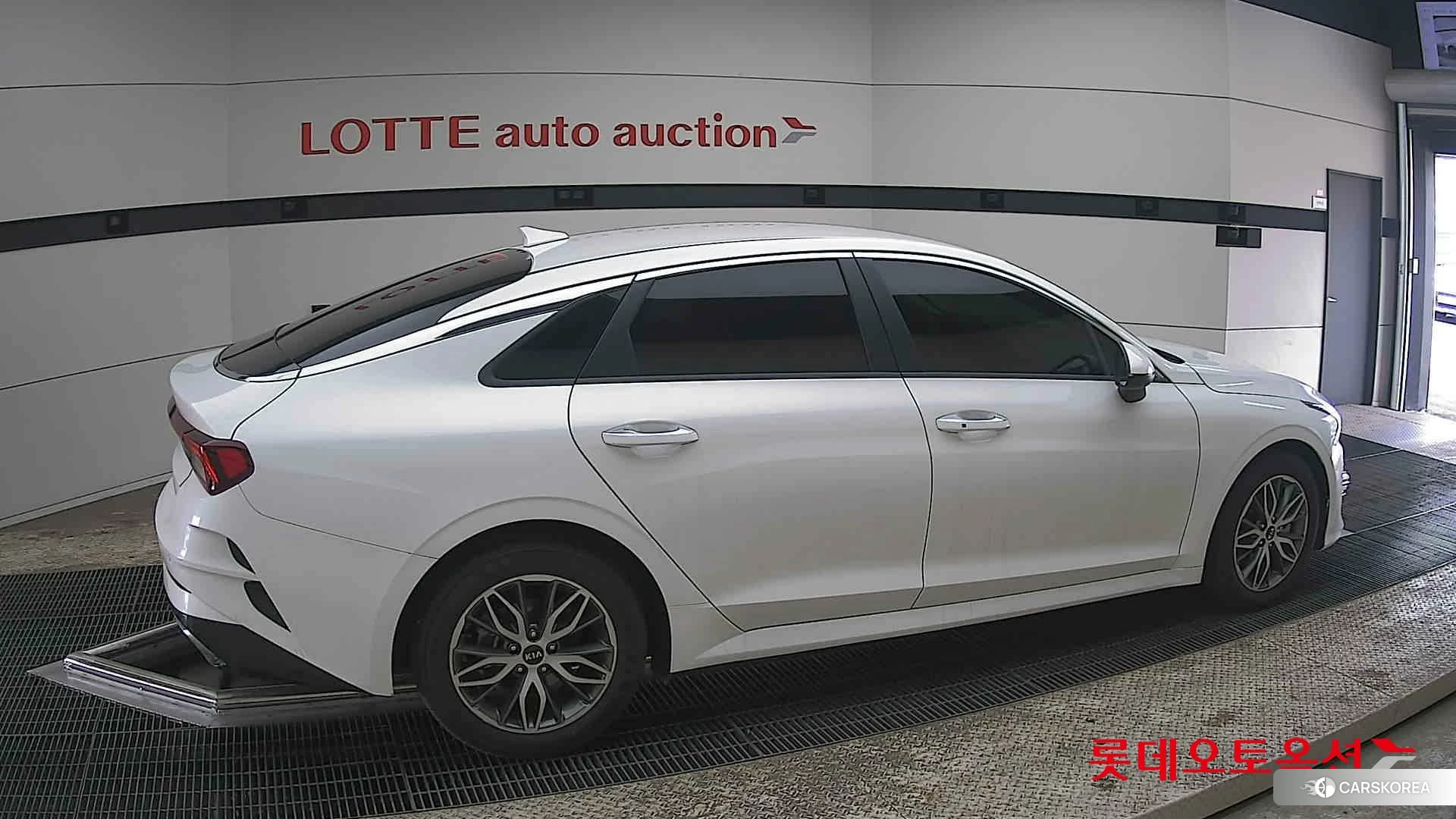 Kia K5 id 3888418 из Кореи 9