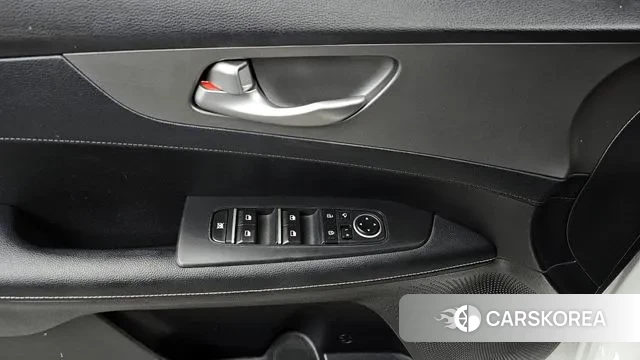 Kia Come New K3 id 3709323 из Кореи 9