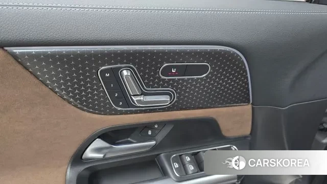 Mercedes-Benz GLA - Class H247 id 3549659 из Кореи 9