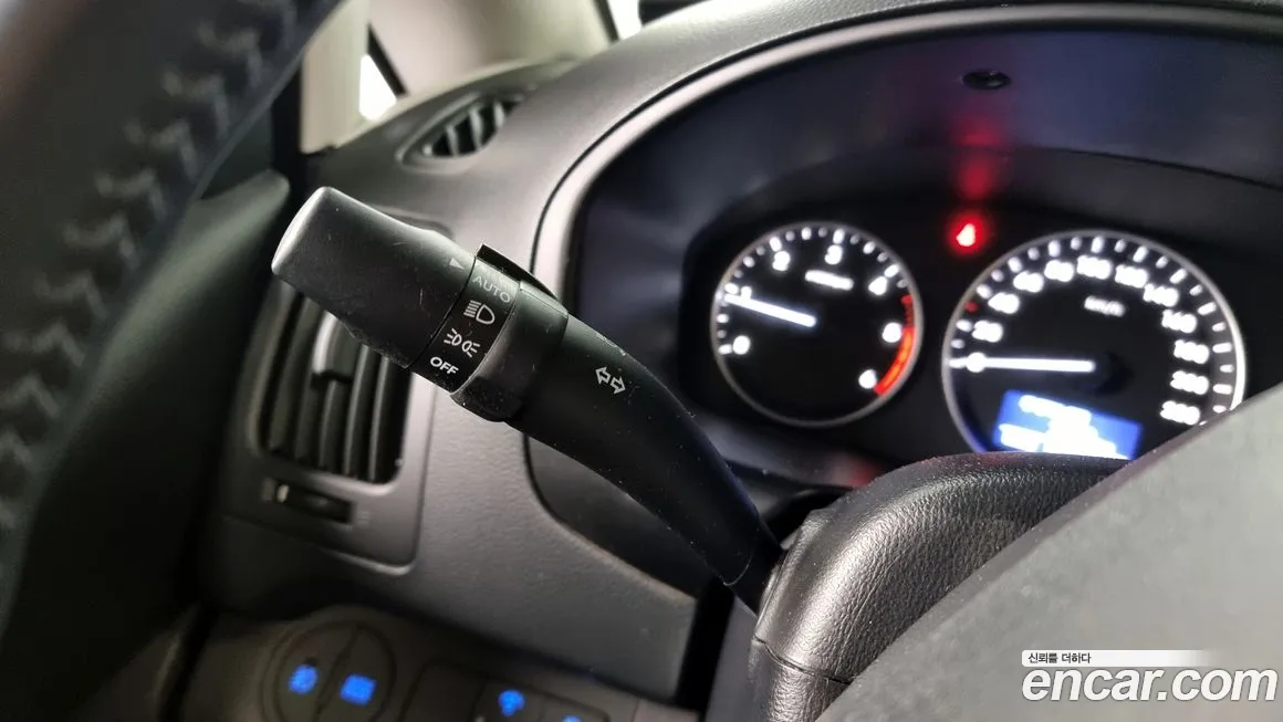 Hyundai The New Grand Starex id 1084368 из Кореи 9