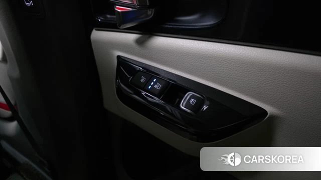 Kia Carnival 4th generation id 4282250 из Кореи 9