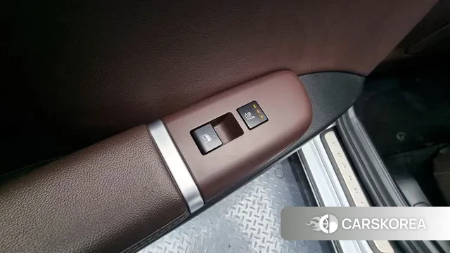 Hyundai Grandeur (GN7) id 3534140 из Кореи 9