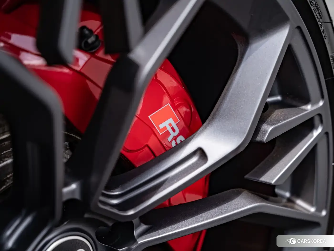 Audi RS 6 id 4589277 из Китая 9