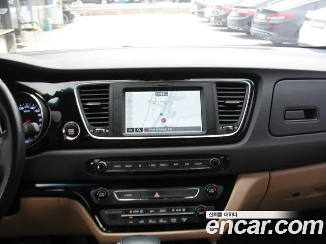 Kia The New Carnival id 2860373 из Кореи 9