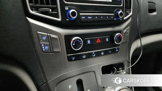 Hyundai The New Grand Starex id 3828353 из Кореи 9