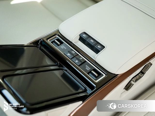Lexus LM id 4273748 из Китая 9