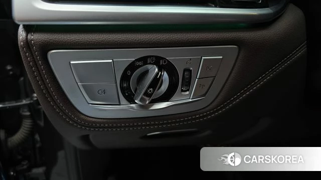 BMW 7 Series (G11) id 3942063 из Кореи 9