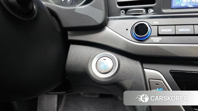 Hyundai Avante AD id 4311003 из Кореи 9