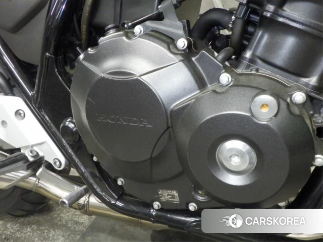 Проданный Honda CB400SF BOLDOR ABS id 4254900 из Японии, фото 9