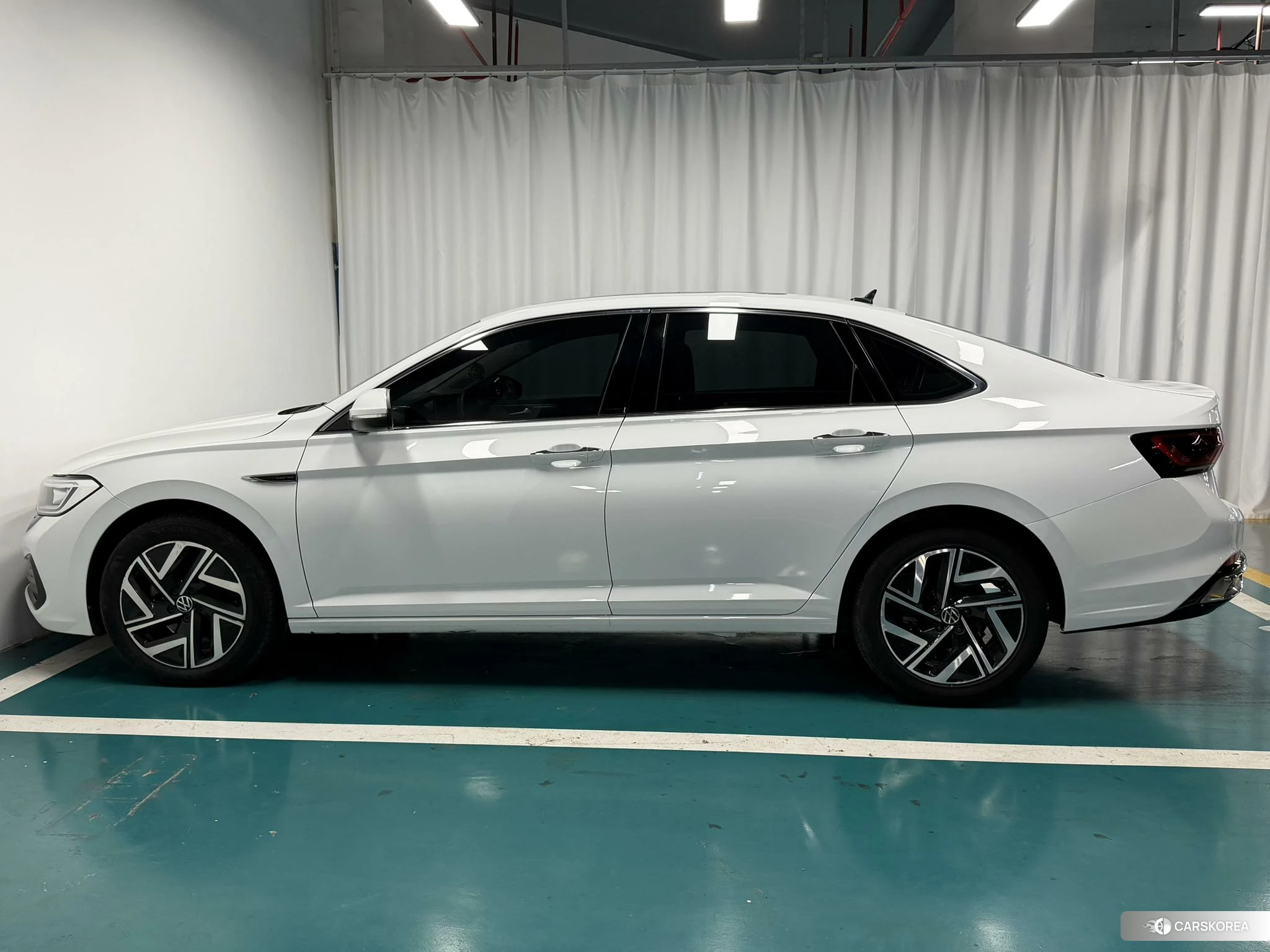 Volkswagen Sagitar id 4461991 из Китая 9