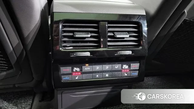 Volkswagen Touareg 3rd generation id 3388802 из Кореи 9