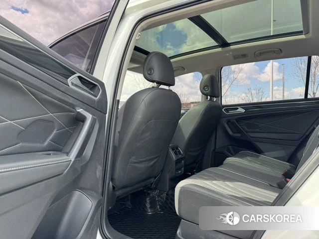 Volkswagen Tiguan L id 4367493 из Китая 9