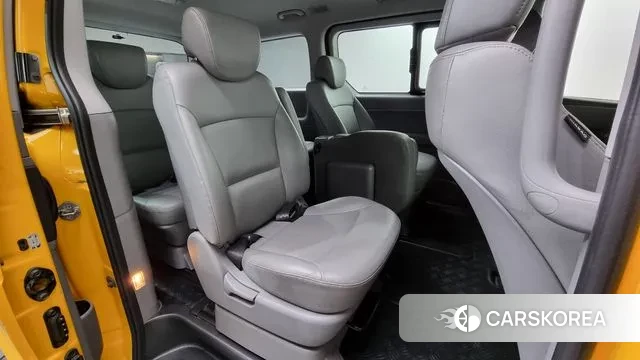 Hyundai The New Grand Starex id 2376329 из Кореи 9