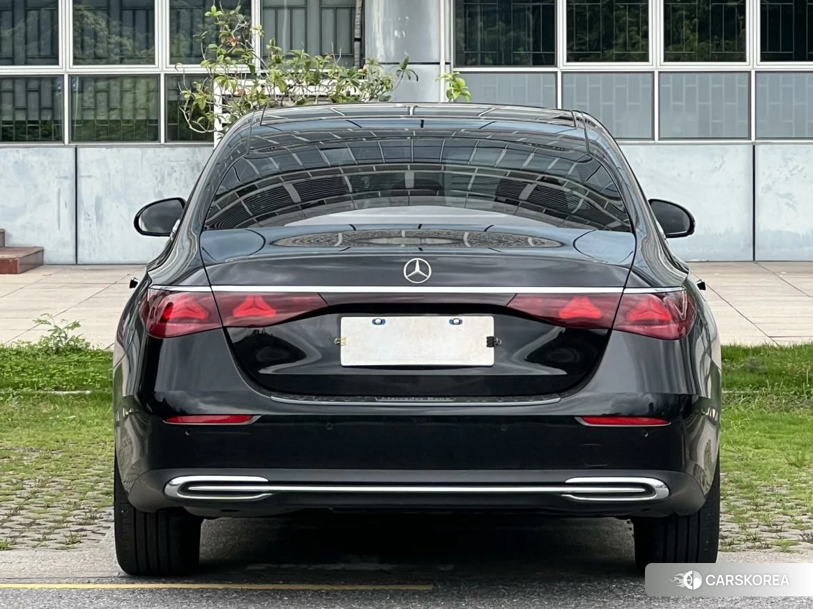 Mercedes-Benz E-class id 4413483 из Китая 9