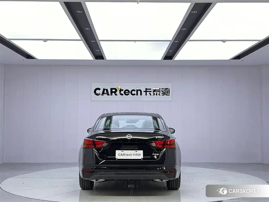 Nissan Altima id 4546336 из Китая 9