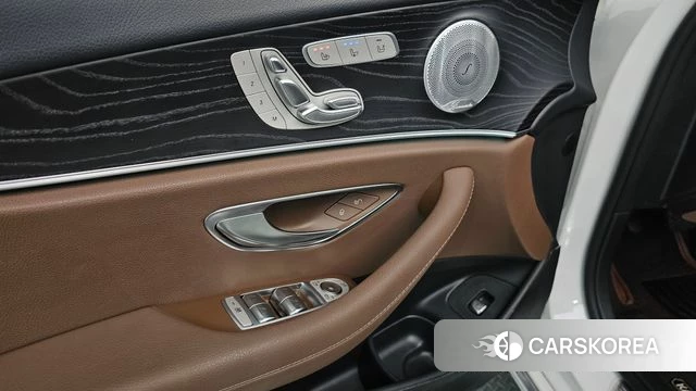 Mercedes-Benz E-Class W213 id 3860882 из Кореи 9