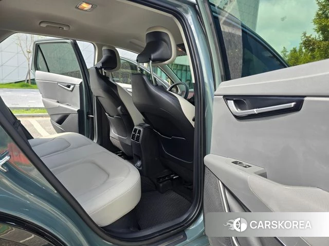 Kia Di Ol Nu Niro id 4646150 из Кореи 9