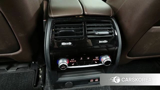 BMW 5 Series (G30) id 3807355 из Кореи 9