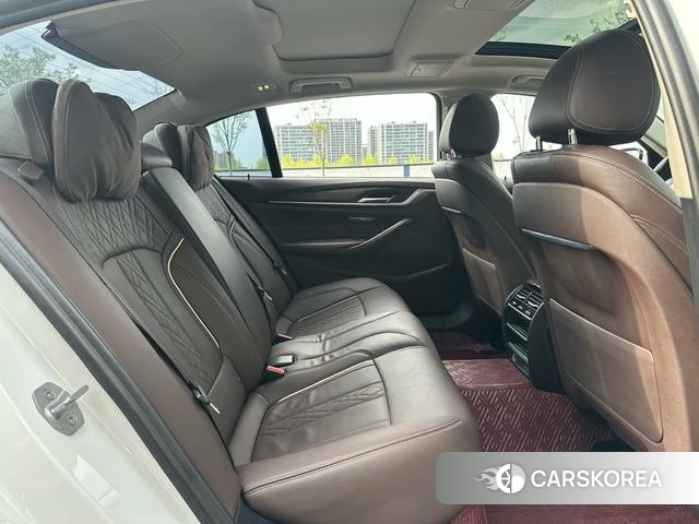 BMW 5 series PHEV id 4212646 из Китая 9