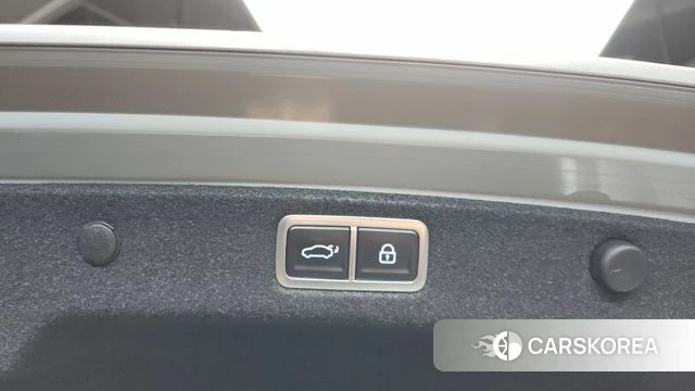 Hyundai Grandeur Hybrid (GN7) id 4382143 из Кореи 9