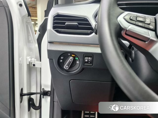 Volkswagen Exploring the shadow id 4353620 из Китая 9