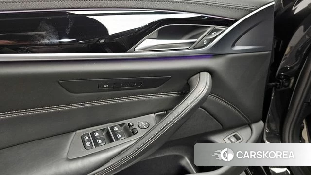 BMW 5 Series (G30) id 3886366 из Кореи 9