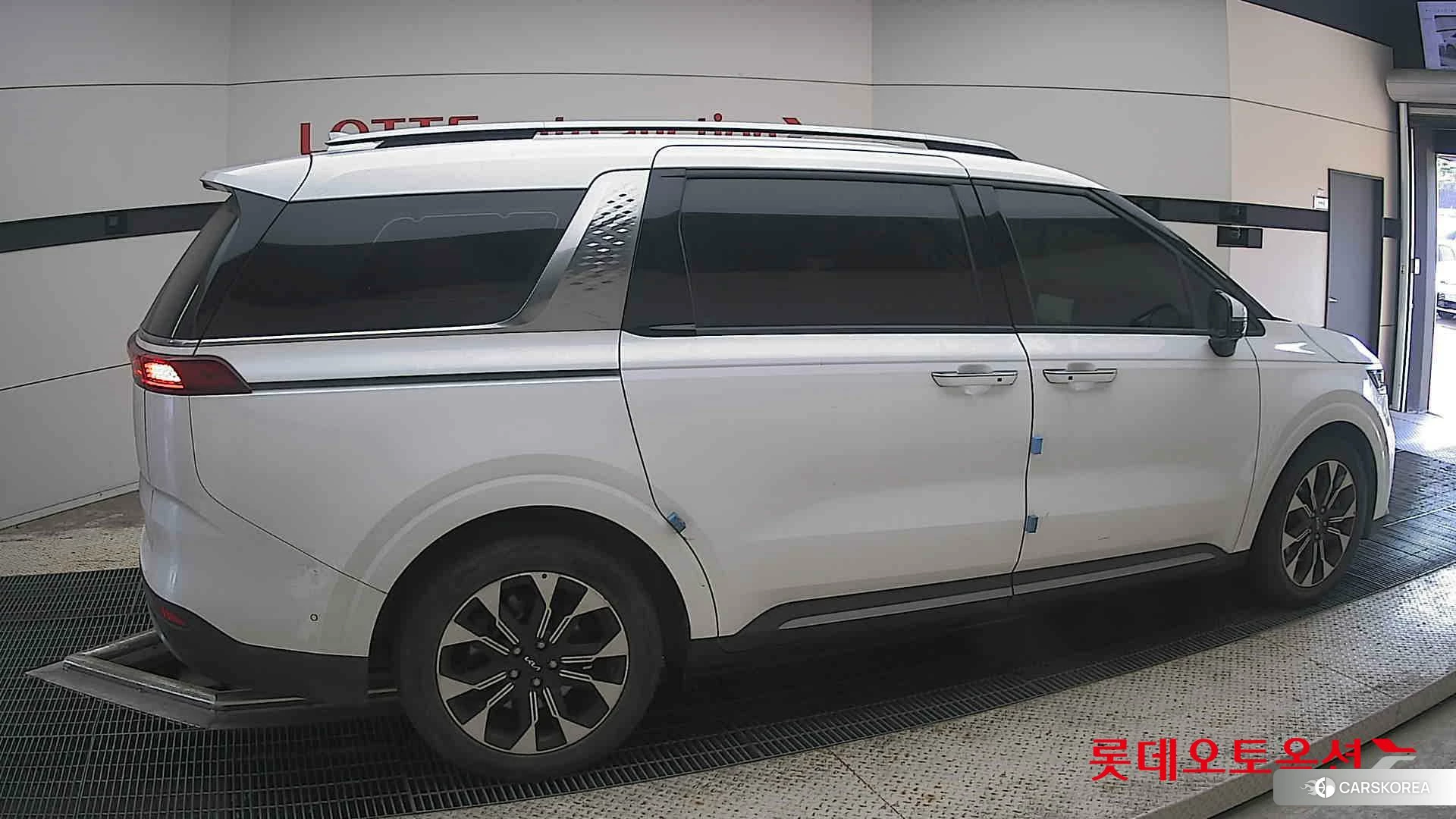 Kia Carnival id 4902338 из Кореи 9