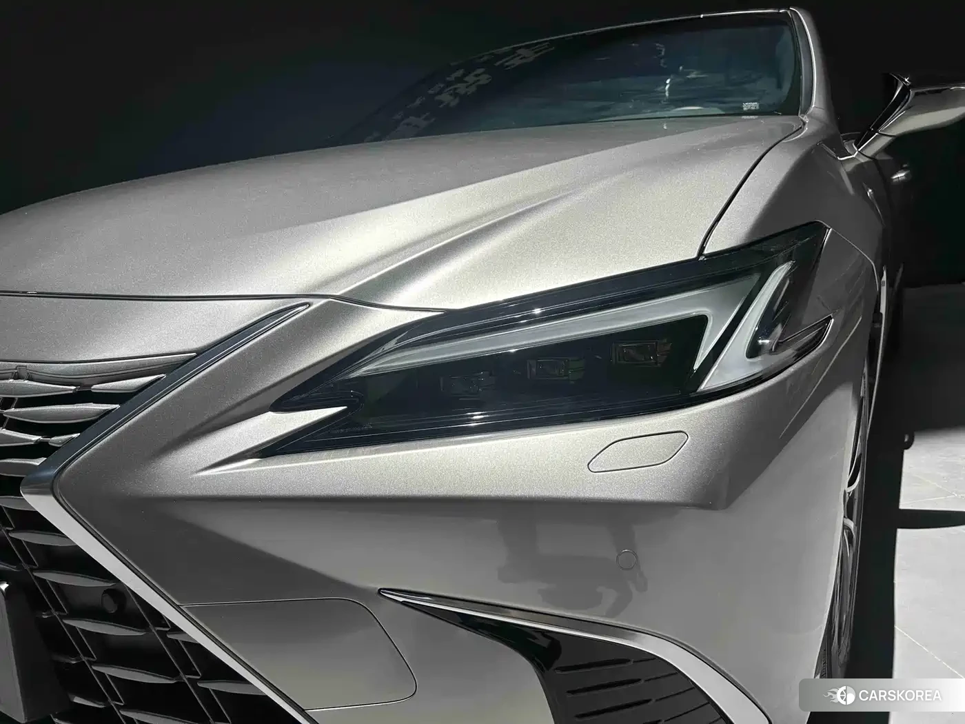 Lexus ES id 4686048 из Китая 9