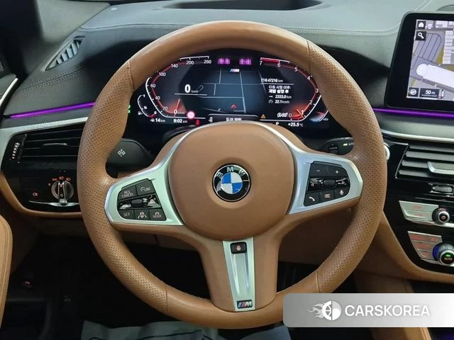 BMW 5 Series (G60) id 4623775 из Кореи 9