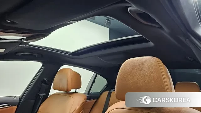 BMW 5 Series (G30) id 3472896 из Кореи 9