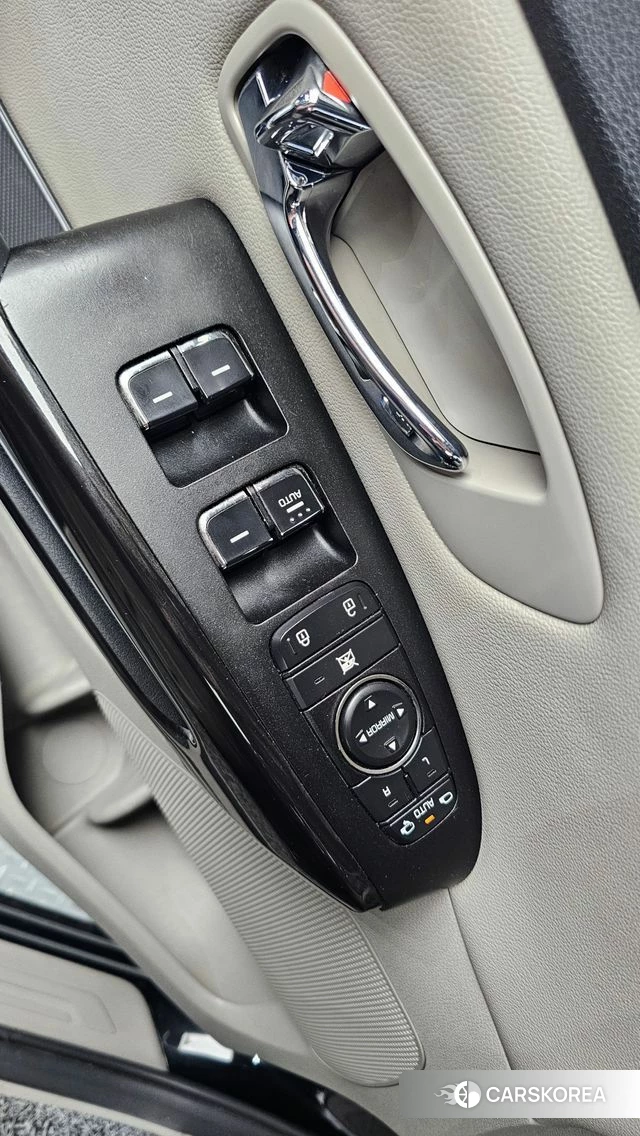 Kia The New Carnival id 4430420 из Кореи 9