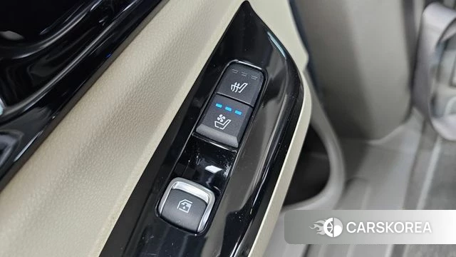 Kia Carnival 4th generation id 4316238 из Кореи 10