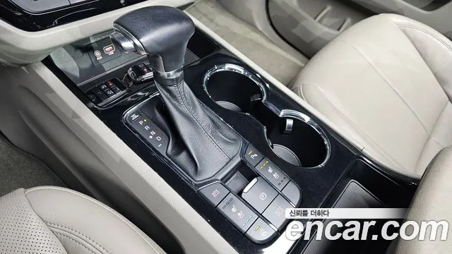 Kia The New Carnival id 2785412 из Кореи 10