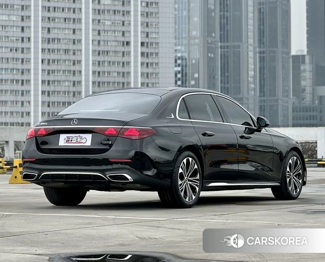 Mercedes-Benz E-class id 4259331 из Китая 10