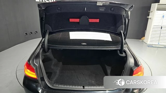 BMW 5 Series (G30) id 3873789 из Кореи 10