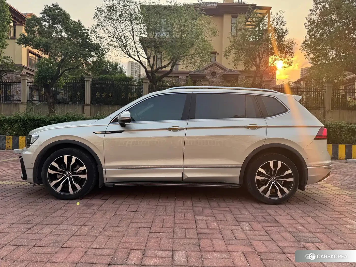 Volkswagen Tiguan L id 4565164 из Китая 10