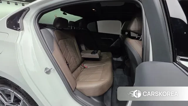 BMW 5 Series (G60) id 3512056 из Кореи 10