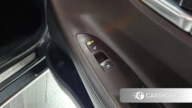 Hyundai Grandeur IG id 3687403 из Кореи 10