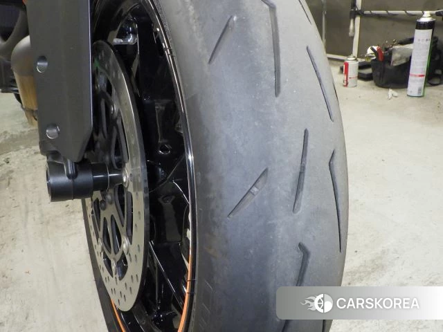 KTM 1290 SUPER DUKE R id 3939654 из Японии 10