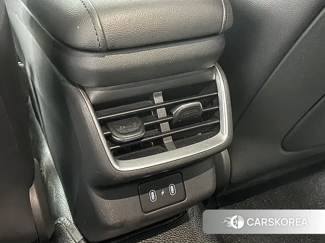 Hyundai Grandeur (GN7) id 3517963 из Кореи 10