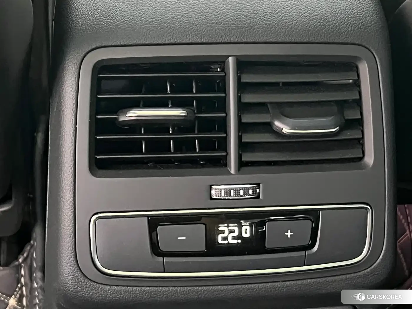Audi A4L id 4654586 из Китая 10