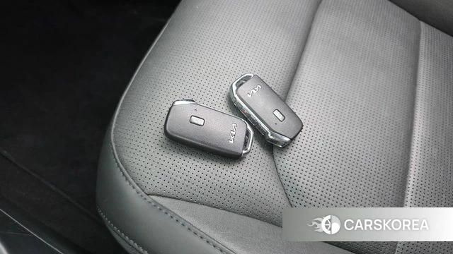 Kia Di Ol Nu Niro id 4735021 из Кореи 10