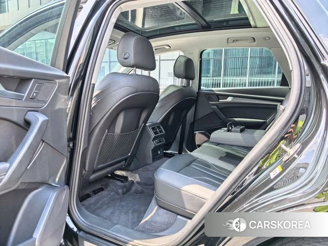 Audi Q5L id 4321176 из Китая 10